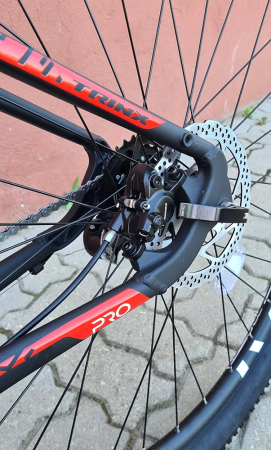 D500 PRO Matt black red white 6