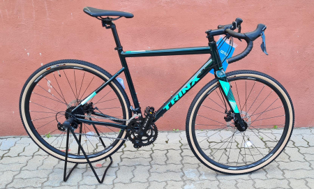 Гравийный велосипед TRINX CLIMBER 2.3 (рама 540 мм, Green White Cyan)