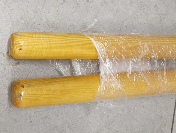 Весла гребные (дерево с уключинами 2шт. дл. 2,2 м, лопасть изогнутая) 2