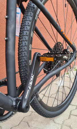 GTR 2_1 Matt black red white 2